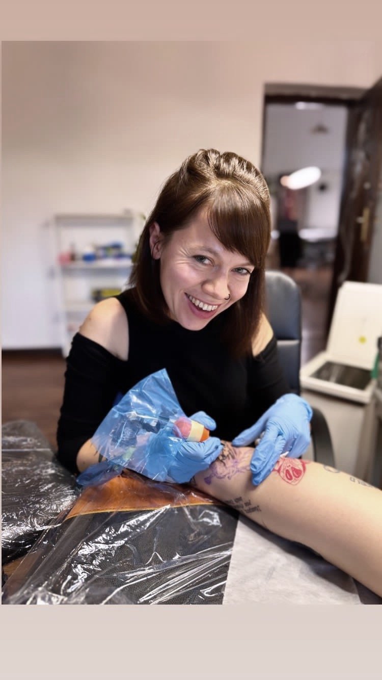 Tatua E Kaja Wielowiejska Tatua Ysta Z Warszawa Tattooartist