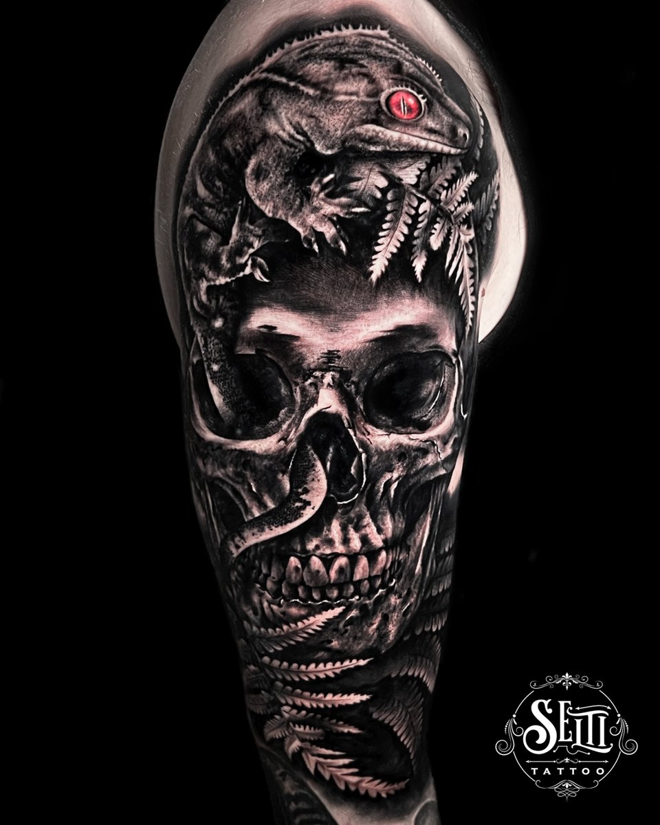 Tatua Katarzyna Cie Lak Styl Black Grey Tattooartist